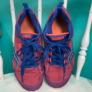 Saucony Women’s size 7.5 Tennis Shoes
